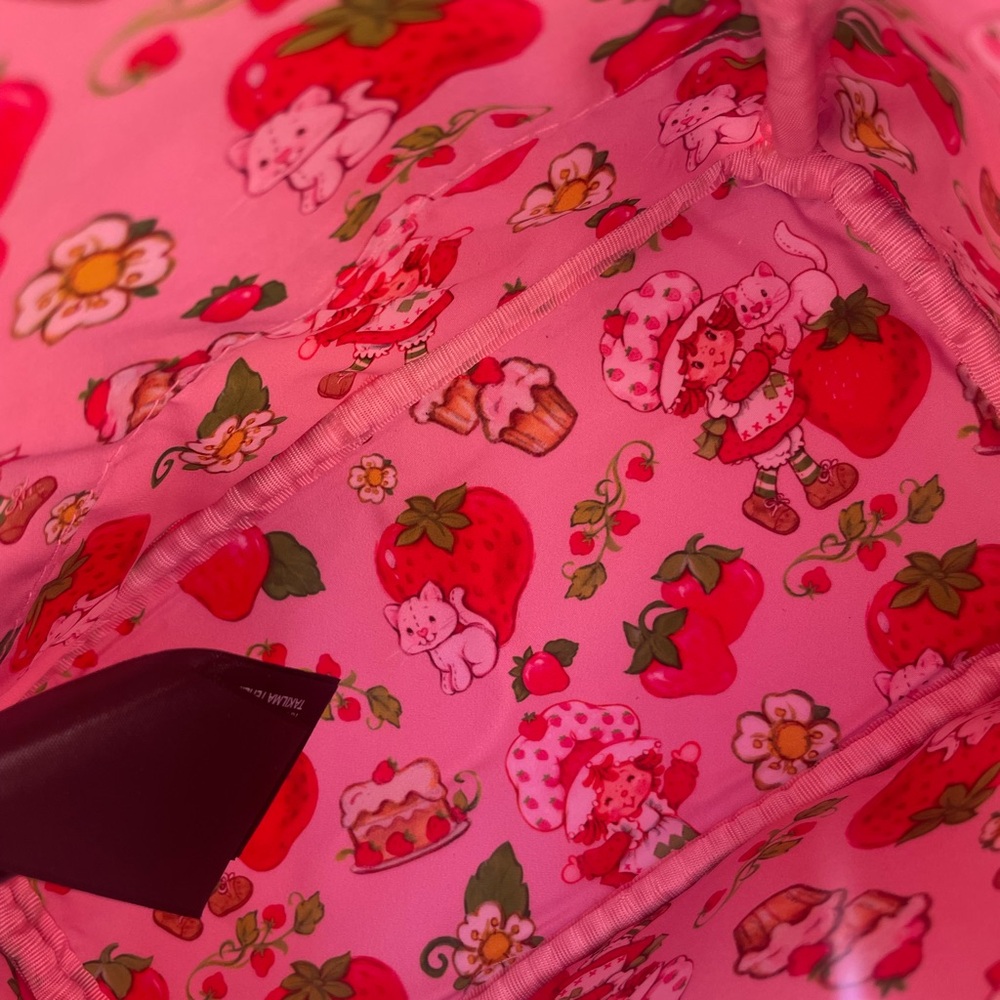 NWT! Loungefly Strawberry Shortcake Strawberry House
Scented Mini Backpack - Picture 14 of 14